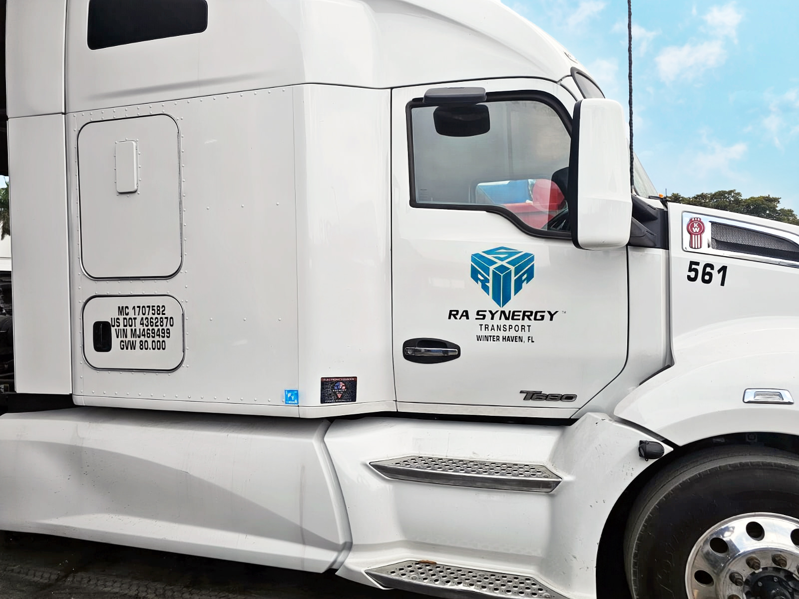 RA_Synergy_Transport_truck-2